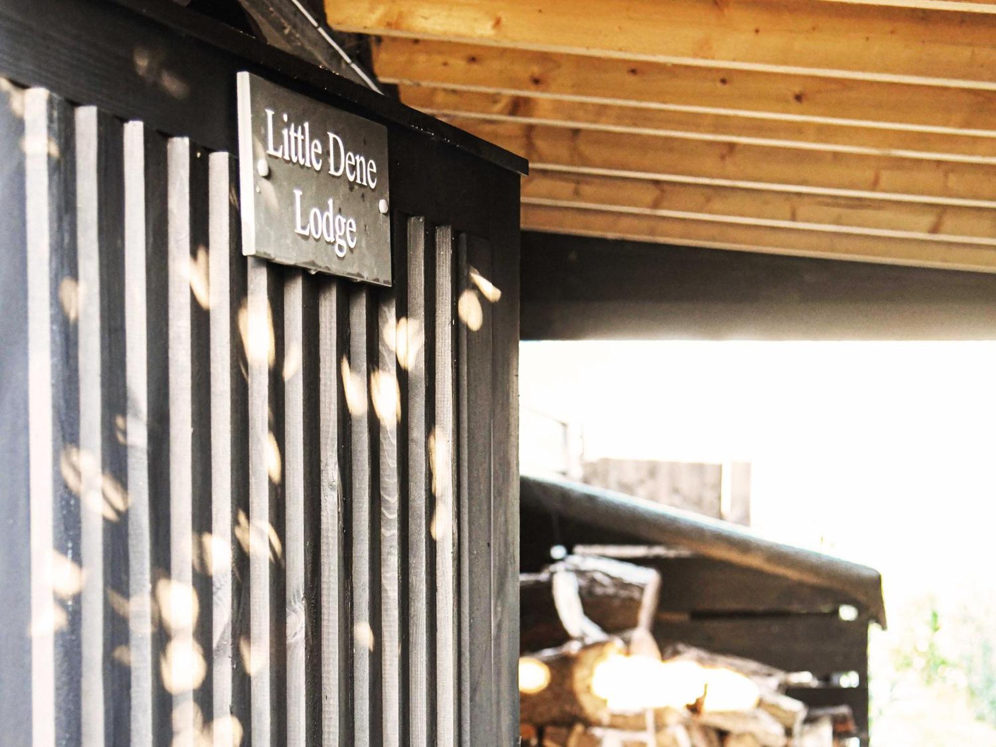 Little Dene Lodge By The Suffolk Cottage Collection Pakenham ภายนอก รูปภาพ