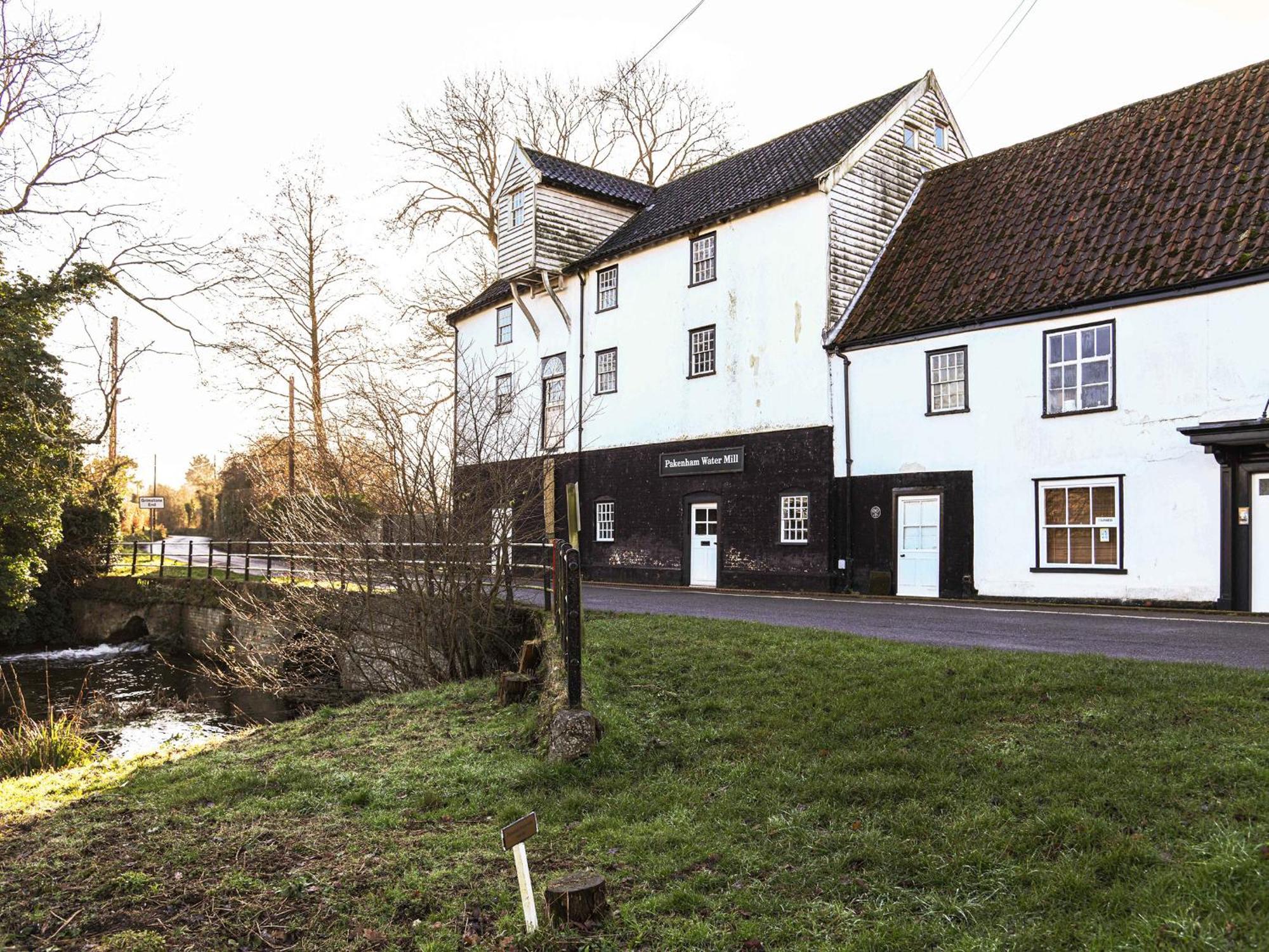 Little Dene Lodge By The Suffolk Cottage Collection Pakenham ภายนอก รูปภาพ